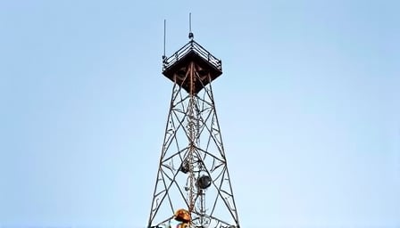 Federal Signal Corp Reports 9% Sales Growth, Boosts Full-Year Outlook Amid Strong Q1 Performance