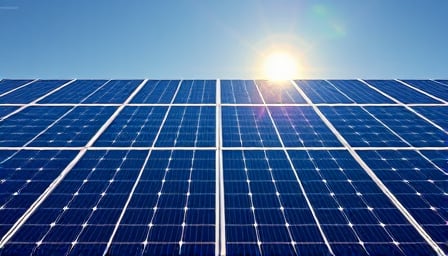 Hongyuan Green Energy Soars as Solar Industry Revival Gains Momentum