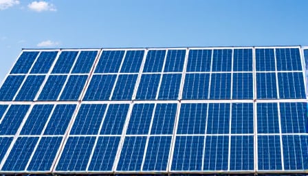 JinkoSolar Boosts Liquidity with Strategic Share Sale Amid Solar Sector Rally