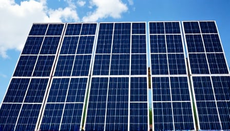 Shenzhen SOFARSOLAR Leads PV Sector Surge with Over 13% Stock Gain Amid Market Rally